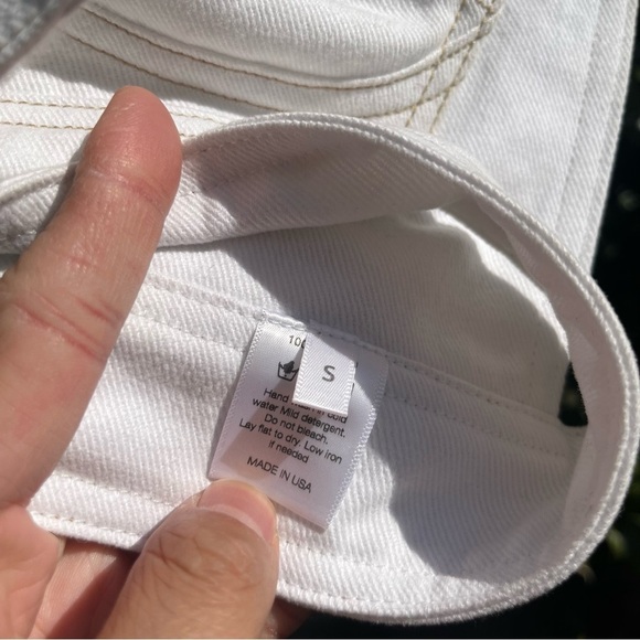 White Women's Top - Picture 6 of 7